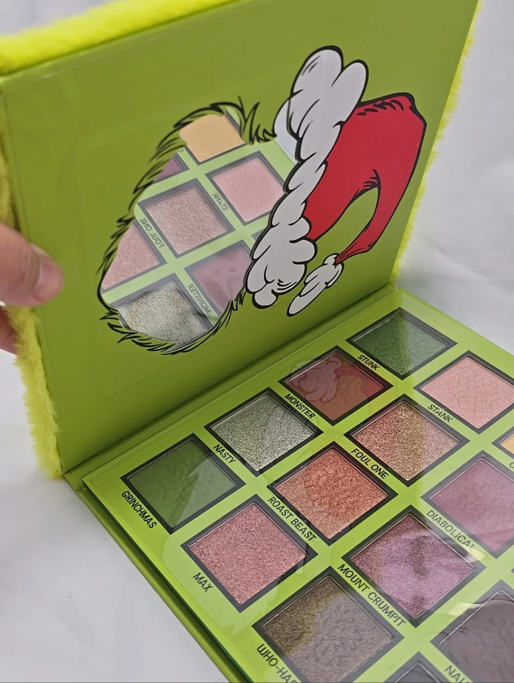 NEW The Grinch 16 Shade Eyeshadow Palette W/ Mirror Furry Cover Beauty Cosmetic